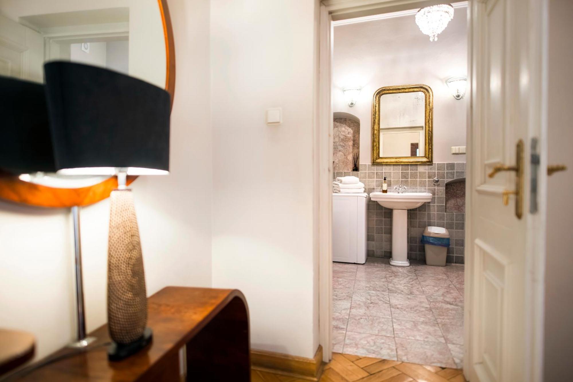 Apartamenty Kamienica Muzykow Old Town Lublin Exteriör bild